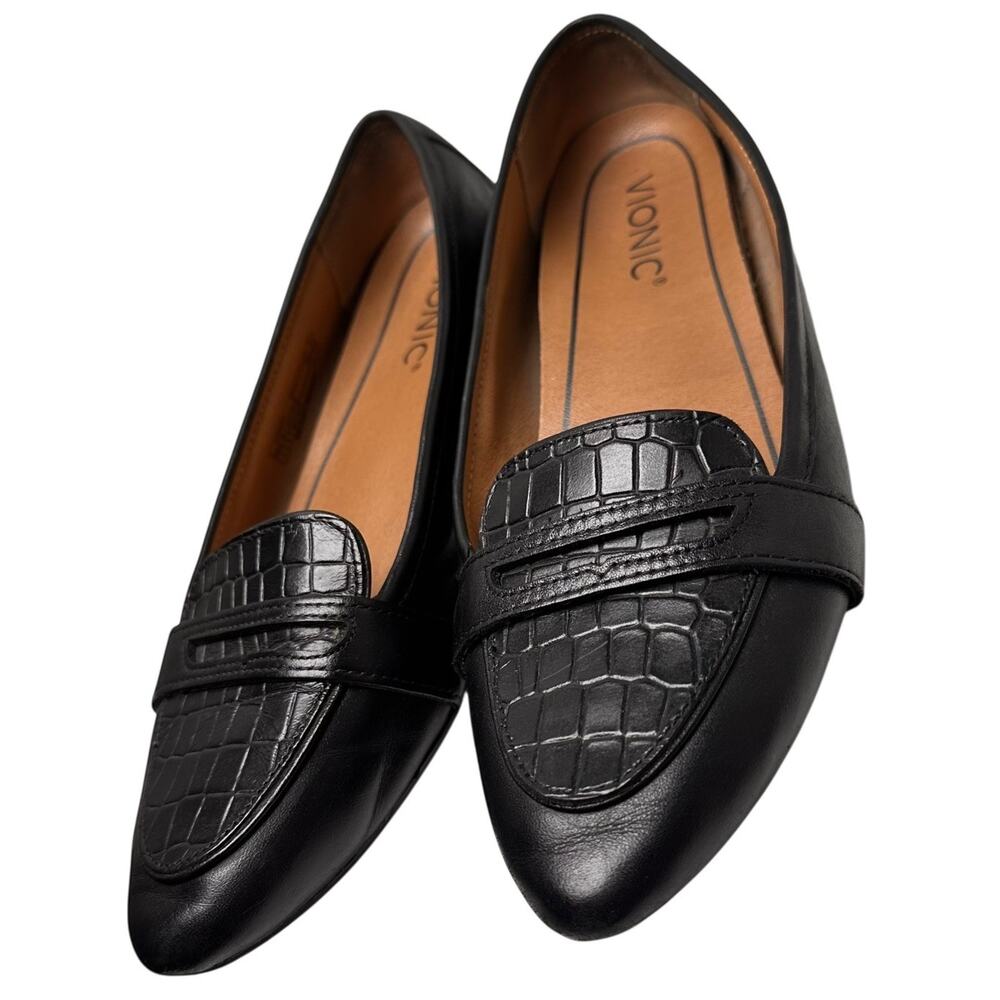 Vionic Black Croc-Embossed Loafers